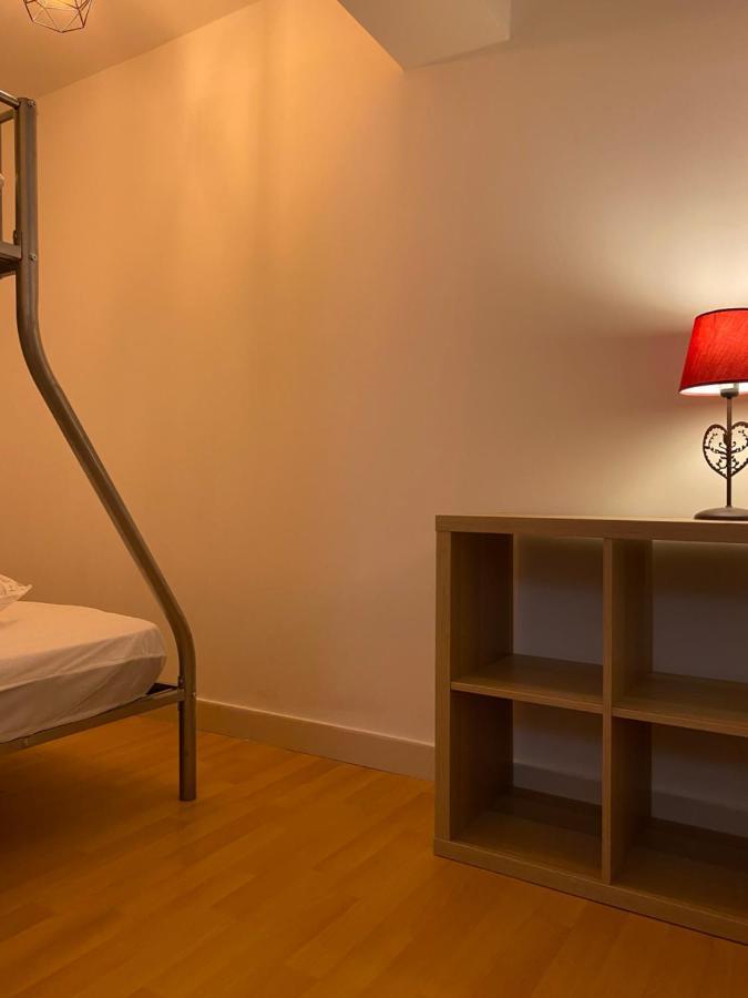 Le Fleuri Ensoleille De Guzet Apartment Ustou Bagian luar foto